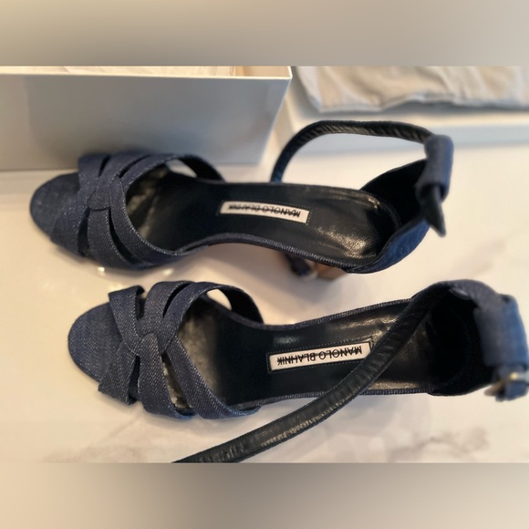Manolo Blanhik denim sandals - Picture 5 of 8